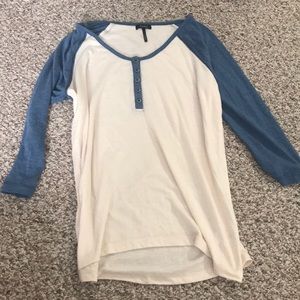 Baseball tee